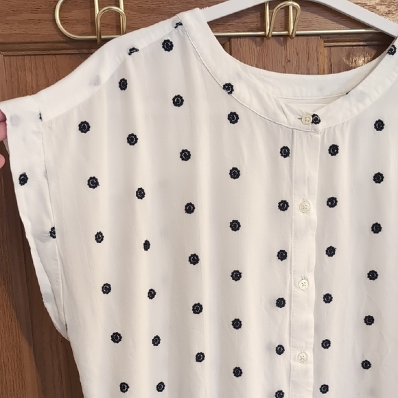LOFT Polka Dot Button-Up Blouse With Cute Criss-Cross Detail On Back - Picture 3 of 8